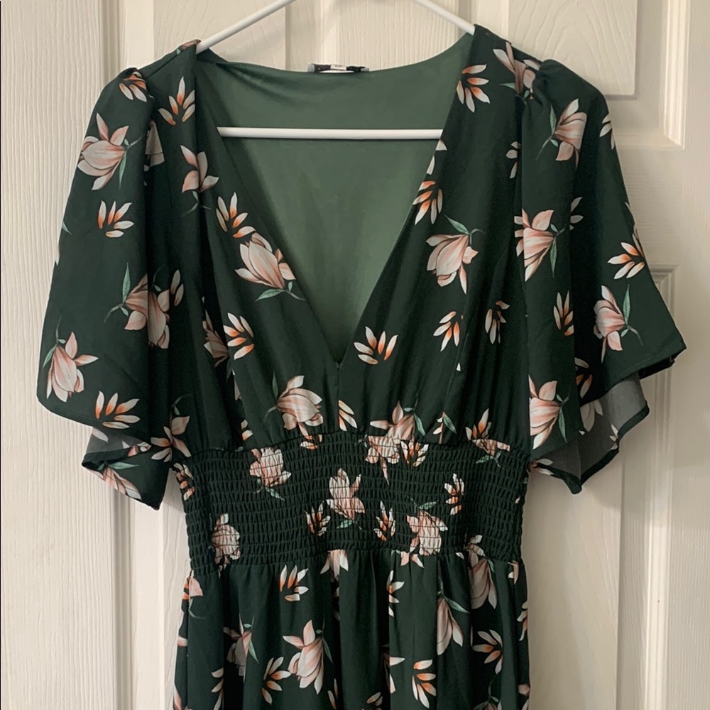 Baltic Born Green Maxi Dress with Flutter Sleeves and V-Neck